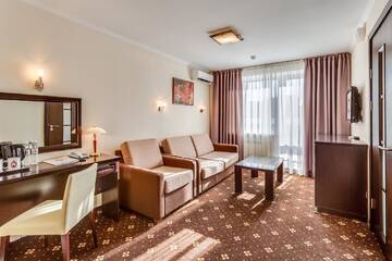 Фотографии Отель Bratislava Hotel Kyiv г. Киев (Украина) №4 Фото Отель Bratislava Hotel Kyiv г. Киев 4