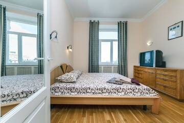 Фотографии Апартаменты Apartments Rentals Ukraine on Kreshchatik г. Киев (Украина) №1 Фото Апартаменты Apartments Rentals Ukraine on Kreshchatik г. Киев 1