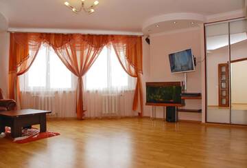 Фотографии Апартаменты Kiev Pozniaky Apartment г. Киев (Украина) №2 Фото Апартаменты Kiev Pozniaky Apartment г. Киев 2