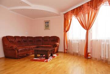 Фотографии Апартаменты Kiev Pozniaky Apartment г. Киев (Украина) №3 Фото Апартаменты Kiev Pozniaky Apartment г. Киев 3