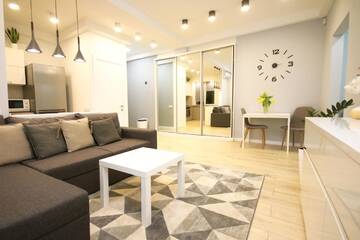 Фотографии Апартаменты Inn Home Apartments - Ocean Plaza area г. Киев (Украина) №1 Фото Апартаменты Inn Home Apartments - Ocean Plaza area г. Киев 1