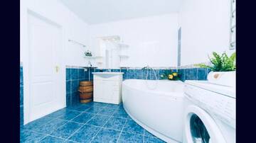 Фотографии Апартаменты Comfort Apartment near Minskaya metro station and DreamTown г. Киев (Украина) №5 Фото Апартаменты Comfort Apartment near Minskaya metro station and DreamTown г. Киев 5