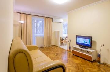 Фотографии Апартаменты DayFlat Apartments Klovska Area г. Киев (Украина) №4 Фото Апартаменты DayFlat Apartments Klovska Area г. Киев 4