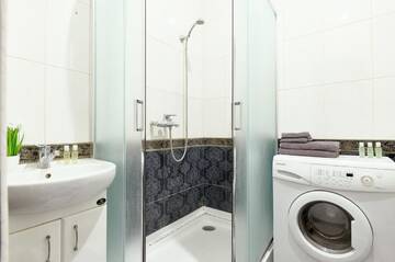 Фотографии Апартаменты S12-58 MODERN APARTHOTEL WITH TWO 2BEDROOMS IN CENTRAL KIEV - BESSARABSKA SQUERE - GULLIVER MALL - OLYMPIC STADIUM - PALACE OF SPORTS - Saksahanskoho St, 12Б г. Киев (Украина) №5 Фото Апартаменты S12-58 MODERN APARTHOTEL WITH TWO 2BEDROOMS IN CENTRAL KIEV - BESSARABSKA SQUERE - GULLIVER MALL - OLYMPIC STADIUM - PALACE OF SPORTS - Saksahanskoho St, 12Б г. Киев 5