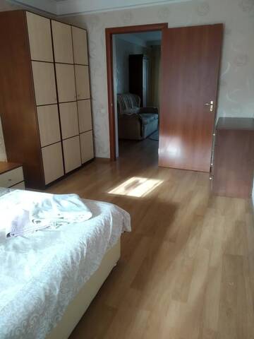Фотографии Апартаменты Comfortable flat near Dnieper & 12 min. of centre г. Киев (Украина) №3 Фото Апартаменты Comfortable flat near Dnieper & 12 min. of centre г. Киев 3