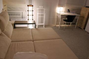 Фотографии Одноместный номер с балконом Проживание в семье CENTER, MAIDAN 1 Separate Guest Room for 1 PERSON ONLY in a Big Apartment Shared with the Lessor г. Киев (Украина) №75 Фото номера Одноместный номер с балконом Проживание в семье CENTER, MAIDAN 1 Separate Guest Room for 1 PERSON ONLY in a Big Apartment Shared with the Lessor г. Киев 75