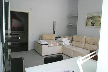 Фотографии Одноместный номер с балконом Проживание в семье CENTER, MAIDAN 1 Separate Guest Room for 1 PERSON ONLY in a Big Apartment Shared with the Lessor г. Киев (Украина) №58 Фото номера Одноместный номер с балконом Проживание в семье CENTER, MAIDAN 1 Separate Guest Room for 1 PERSON ONLY in a Big Apartment Shared with the Lessor г. Киев 58