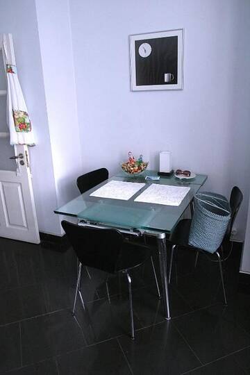 Фотографии Одноместный номер с балконом Проживание в семье CENTER, MAIDAN 1 Separate Guest Room for 1 PERSON ONLY in a Big Apartment Shared with the Lessor г. Киев (Украина) №99 Фото номера Одноместный номер с балконом Проживание в семье CENTER, MAIDAN 1 Separate Guest Room for 1 PERSON ONLY in a Big Apartment Shared with the Lessor г. Киев 99
