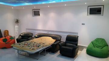 Фотографии Апартаменты Park Puscha Sauna Deluxe Apartment & Terrace г. Киев (Украина) №3 Фото Апартаменты Park Puscha Sauna Deluxe Apartment & Terrace г. Киев 3