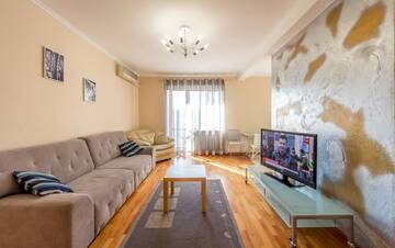 Фотографии Апартаменты Apartment on Triokhsviatytelska г. Киев (Украина) №1 Фото Апартаменты Apartment on Triokhsviatytelska г. Киев 1