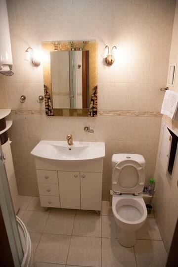 Фотографии Апартаменты Two Bedroom Apartment with Jacuzzi & Balcony г. Киев (Украина) №4 Фото Апартаменты Two Bedroom Apartment with Jacuzzi & Balcony г. Киев 4