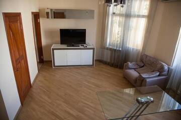 Фотографии Апартаменты Two Bedroom Apartment with Jacuzzi & Balcony г. Киев (Украина) №1 Фото Апартаменты Two Bedroom Apartment with Jacuzzi & Balcony г. Киев 1