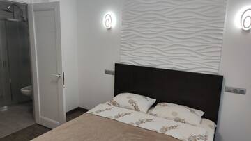 Фотографии Апартаменты Rybalsky Studio Apartment Podil - Dnipro View г. Киев (Украина) №3 Фото Апартаменты Rybalsky Studio Apartment Podil - Dnipro View г. Киев 3