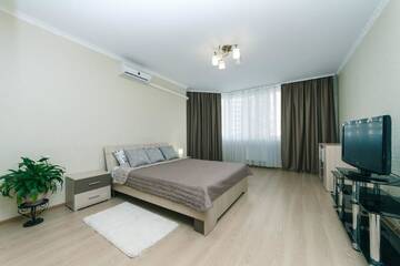Фотографии Апартаменты Spacious modern apartment on the Akhmatova street г. Киев (Украина) №1 Фото Апартаменты Spacious modern apartment on the Akhmatova street г. Киев 1