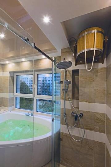 Фотографии Апартаменты Hammam , big Jacuzzi ,Sauna , 2 bedroom , Khrechatik г. Киев (Украина) №4 Фото Апартаменты Hammam , big Jacuzzi ,Sauna , 2 bedroom , Khrechatik г. Киев 4