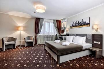 Фото номера Люкс Отель Bratislava Hotel Kyiv г. Киев 6