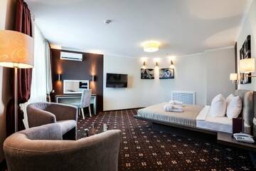 Фото номера Люкс Отель Bratislava Hotel Kyiv г. Киев 7