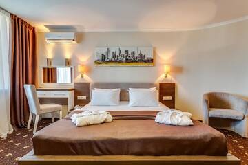 Фото номера Люкс Отель Bratislava Hotel Kyiv г. Киев 4