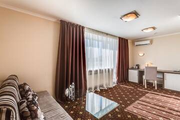 Фото номера Люкс Отель Bratislava Hotel Kyiv г. Киев 5