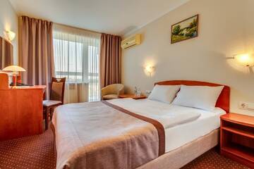 Фото номера Стандартный одноместный номер Отель Bratislava Hotel Kyiv г. Киев 3