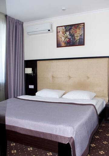 Фото номера Полулюкс Отель Bratislava Hotel Kyiv г. Киев 5