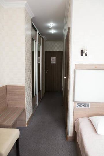Фото номера Улучшенный двухместный номер с 1 кроватью Отель Hotel Elegant г. Киев 13