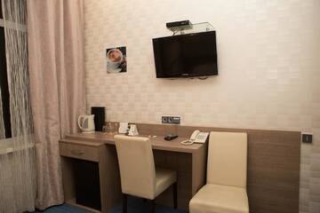 Фото номера Улучшенный двухместный номер с 1 кроватью Отель Hotel Elegant г. Киев 10