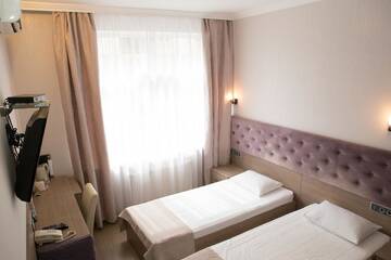 Фото номера Полулюкс Отель Hotel Elegant г. Киев 2