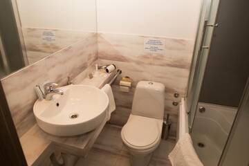 Фото номера Улучшенный двухместный номер с 1 кроватью Отель Hotel Elegant г. Киев 19