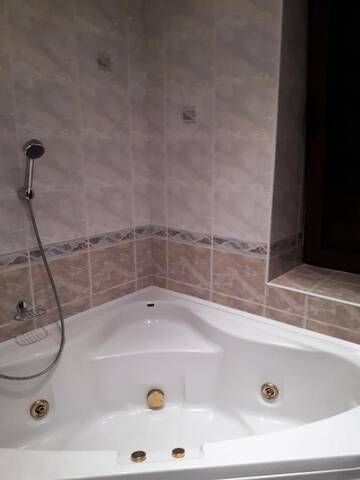 Фото номера Апартаменты Делюкс Апартаменты Luxury Apartments Darvina Street г. Киев 44