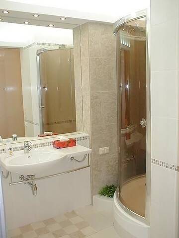 Фото номера Апартаменты: ул. Горького, 8 Апартаменты Ok Apartments near Palace Sporta - Kiev г. Киев 4