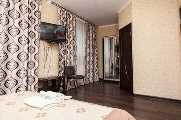 Фото номера Полулюкс Отель Chyhorinskyi Hotel г. Киев 3