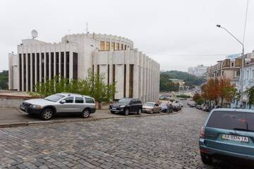 Фото номера Классический номер-студио - улица Трёхсвятительская, 3 Апартаменты Apartments on Independence Square г. Киев 12