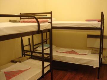Фото номера Односпальная кровать в 8-местном общем номере Хостелы Hostel Voyage г. Киев 4