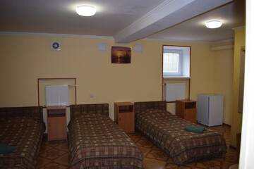 Фото номера Стандартный четырехместный номер Отель Hotel Desna KUT г. Киев 9