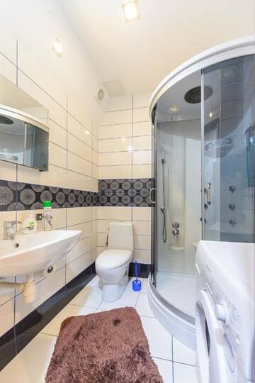 Фото номера Апартаменты с душем - ул. Григория Сковороды, 3 Апартаменты Real Home Apartmens - Podol Promenade г. Киев 4