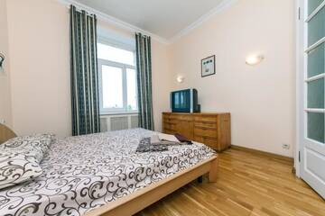 Фото номера Апартаменты с 2 спальнями с видом на город Апартаменты Apartments Rentals Ukraine on Kreshchatik г. Киев 20