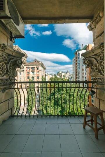Фото номера Апартаменты с 2 спальнями с видом на город Апартаменты Apartments Rentals Ukraine on Kreshchatik г. Киев 36