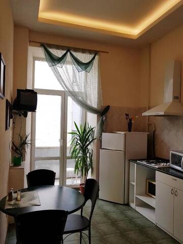 Фото номера Апартаменты Апартаменты Home-Hotel Apartments on Maidan Nezalezhnosti Square г. Киев 2