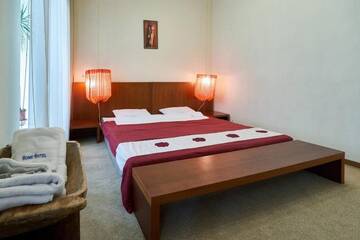 Фото номера Апартаменты с 1 спальней - улица Софиевская, 17 Апартаменты Home-Hotel Apartments on Maidan Nezalezhnosti Square г. Киев 24