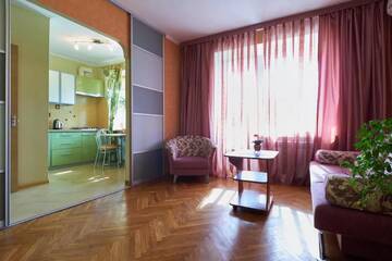 Фото номера Апартаменты &quot;Комфорт&quot; - улица Малая Житомирская, 10 Апартаменты Home-Hotel Apartments on Maidan Nezalezhnosti Square г. Киев 4