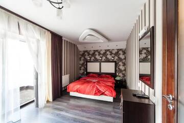 Фото номера Апартаменты Делюкс Апарт-отели Home Comfort Livoberezhna IEC Kiev г. Киев 3