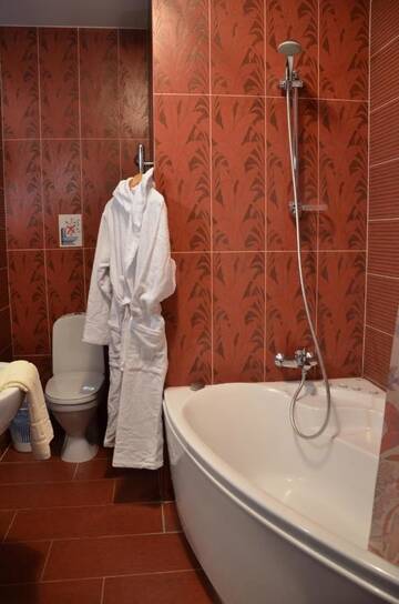 Фото номера Апартаменты - 1-й этаж Апарт-отели Home Comfort Livoberezhna IEC Kiev г. Киев 3