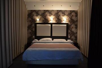 Фото номера Апартаменты Делюкс Апарт-отели Home Comfort Livoberezhna IEC Kiev г. Киев 25