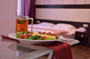 Фото номера Апартаменты Делюкс Апарт-отели Home Comfort Livoberezhna IEC Kiev г. Киев 7