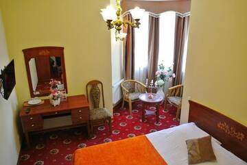 Фото номера Стандартный двухместный номер с 1 кроватью Отель Hotel Lavilia г. Киев 10