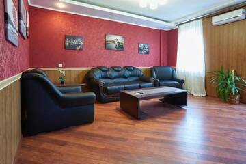 Фото номера Улучшенные апартаменты Апартаменты Home Hotel Apartments on Livoberezhna г. Киев 3