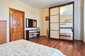 Фото номера Улучшенные апартаменты Апартаменты Home Hotel Apartments on Livoberezhna г. Киев 10