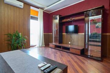 Фото номера Улучшенные апартаменты Апартаменты Home Hotel Apartments on Livoberezhna г. Киев 7