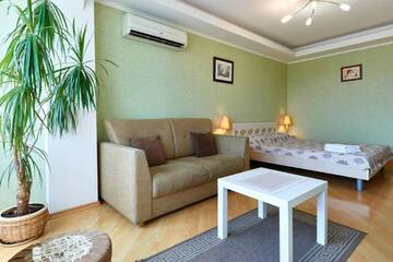 Фото Апартаменты Home Hotel Apartments on Livoberezhna г. Киев 5